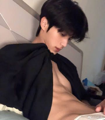 Ảnh trai 6 múi khoe body 13