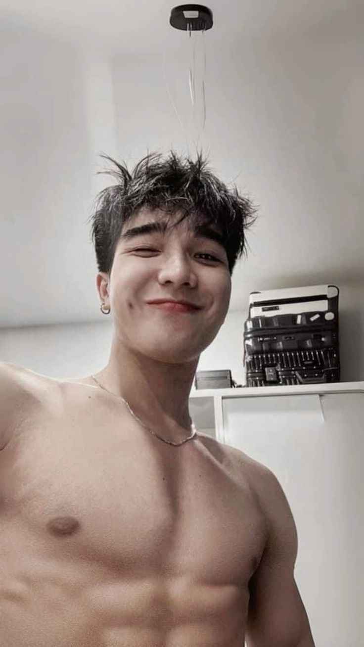 Ảnh trai 6 múi khoe body 15