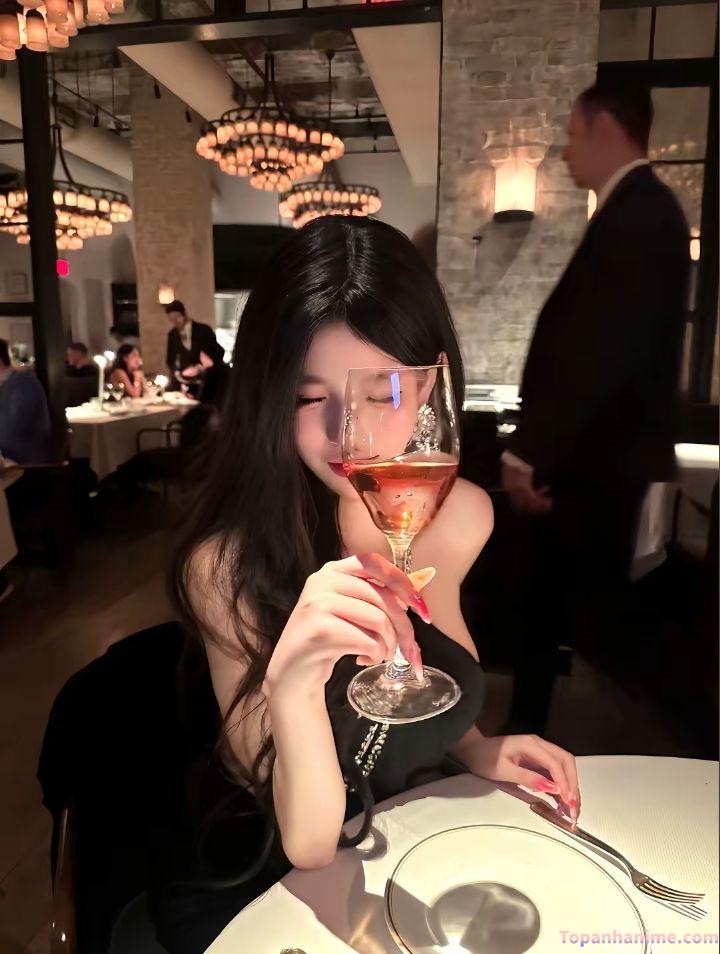 ảnh gái đi bar 24