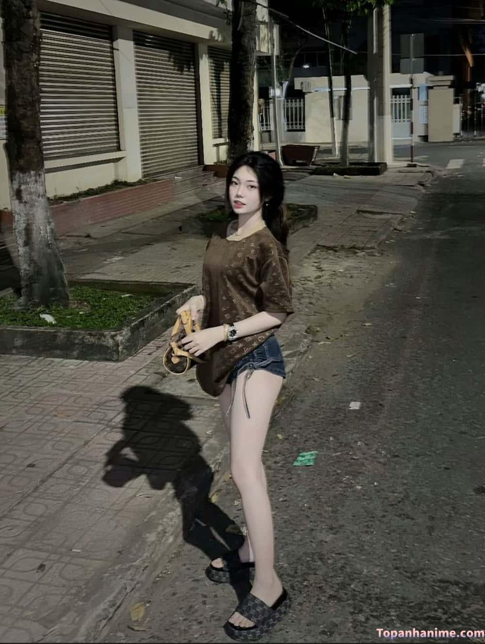 ảnh gái mặc quần ngắn 4