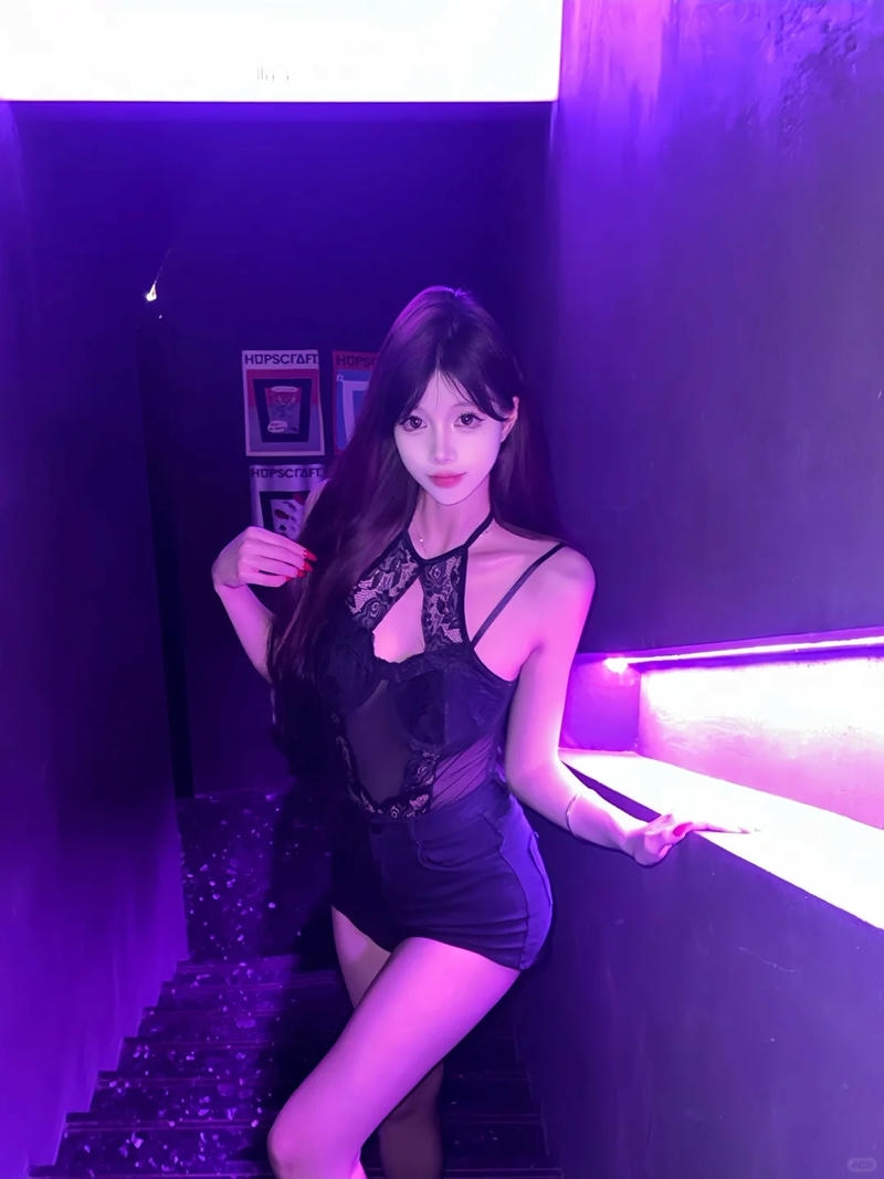 ảnh gái đi bar 46