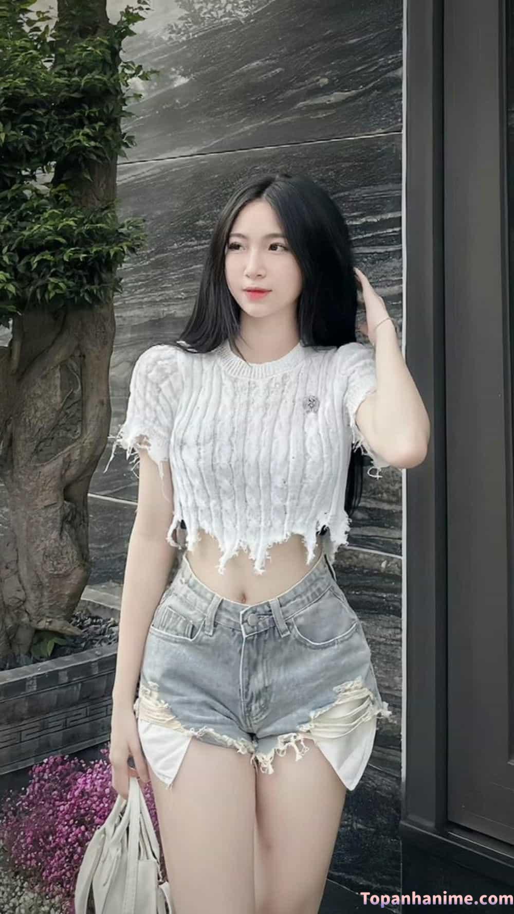 ảnh gái mặc quần ngắn 13