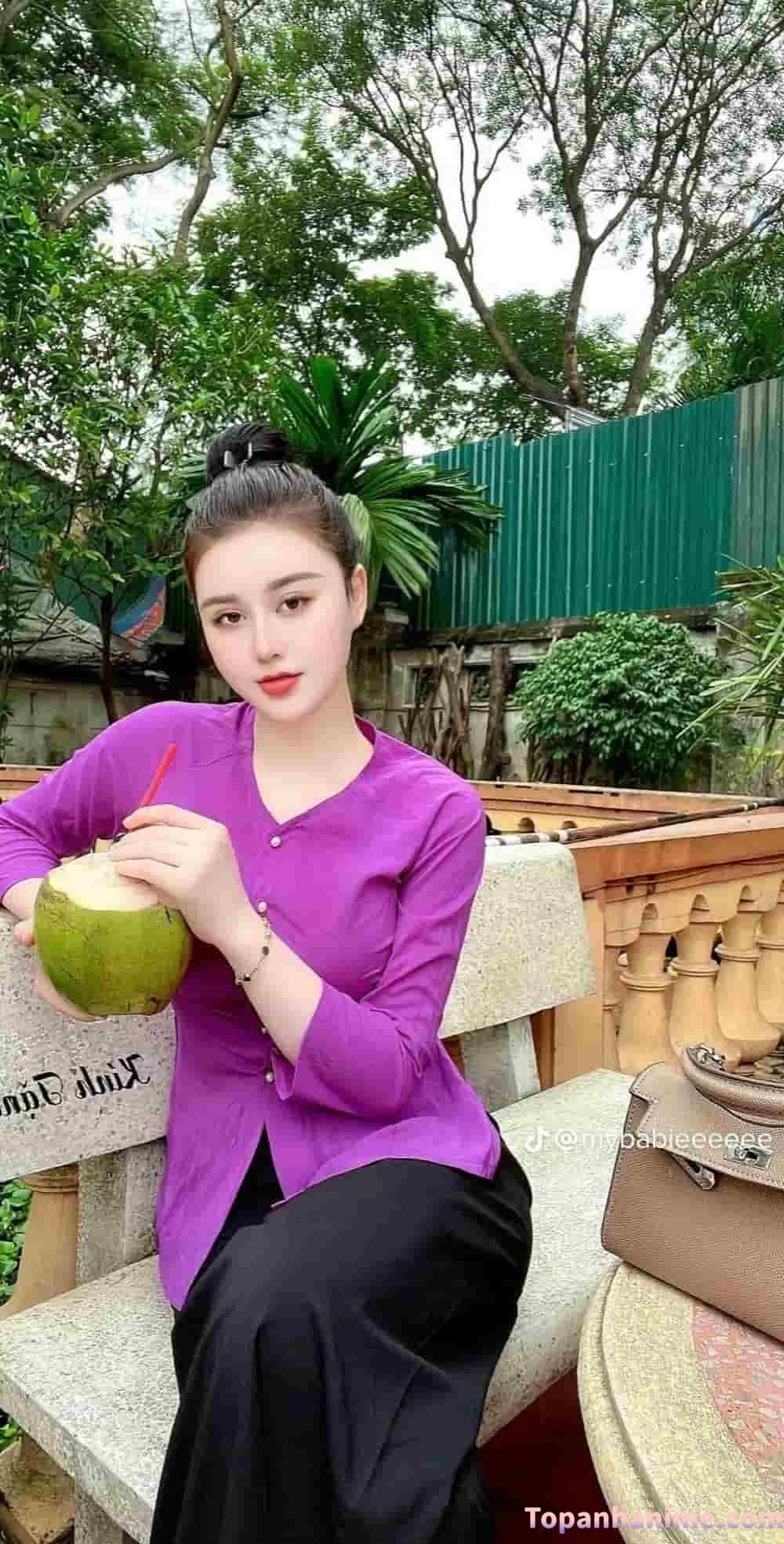 ảnh gái miền tây 20