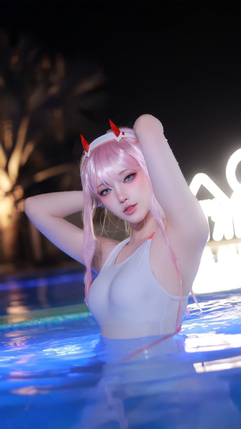 Cosplay Zero Two 26