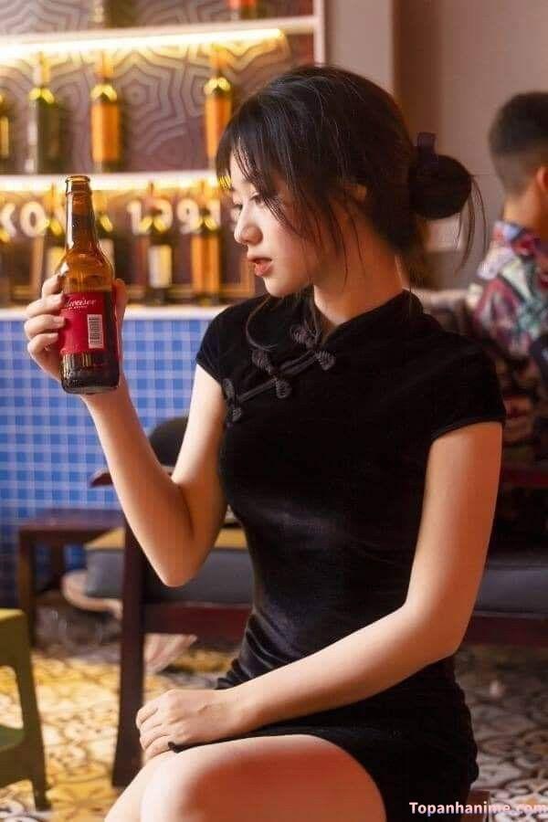 ảnh con gái uống bia 19