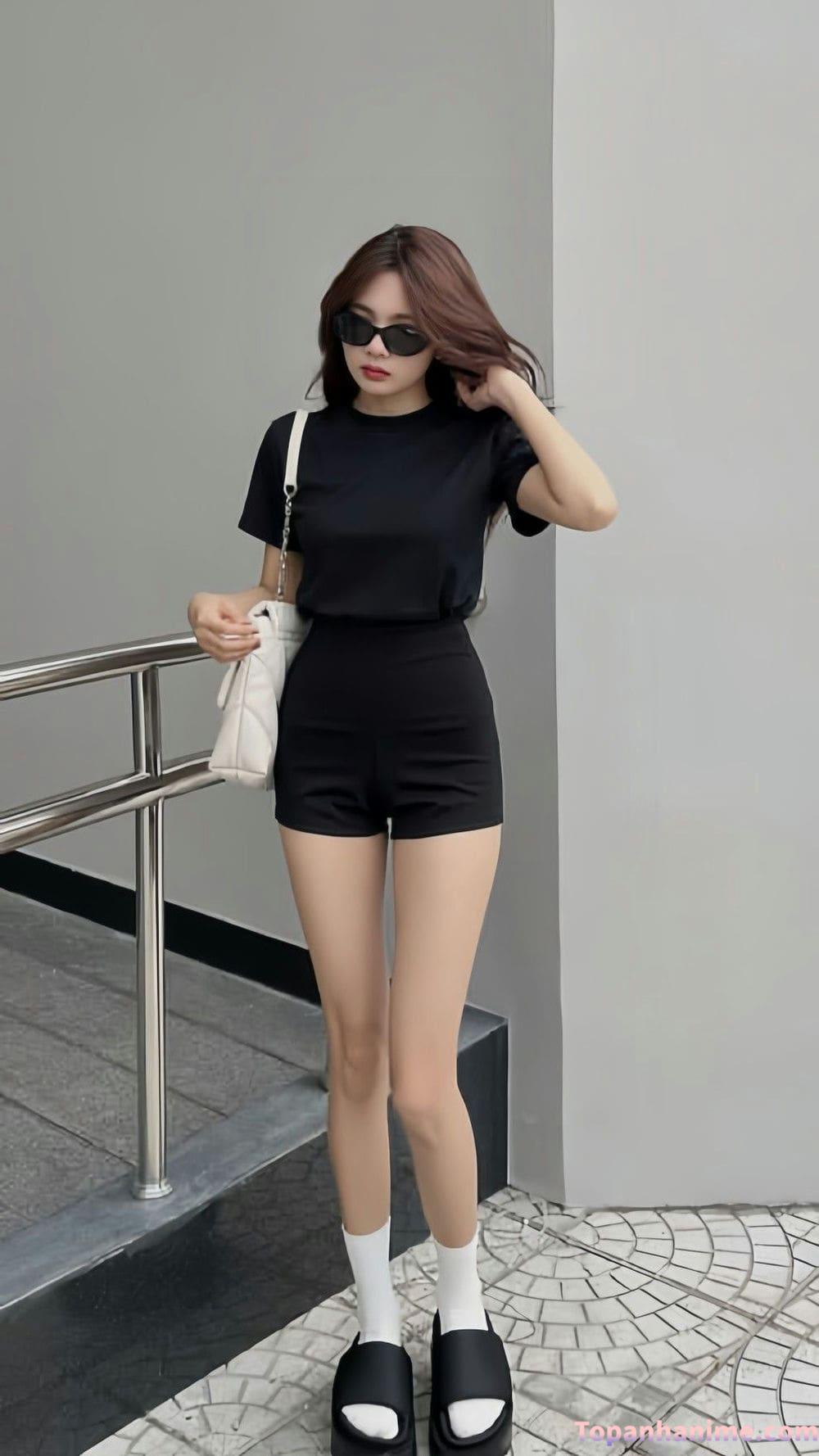 ảnh gái mặc đồ bó sát 4