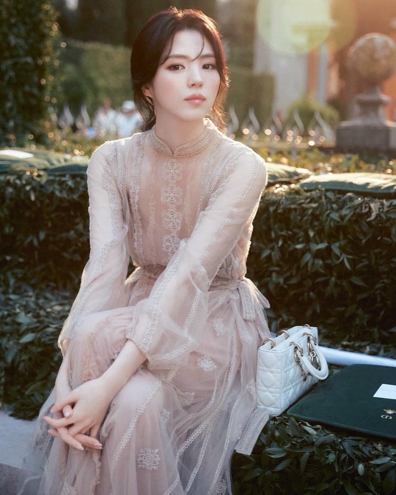 Han So Hee bikini 21