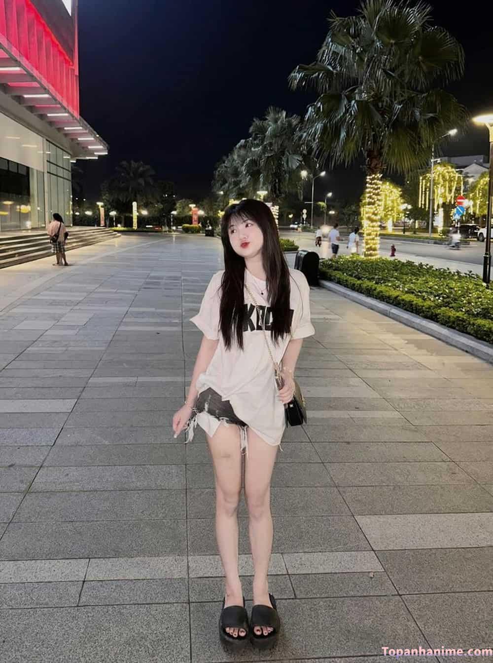 ảnh gái mặc quần ngắn 29