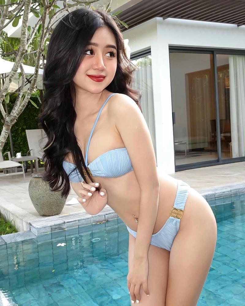 lê kim loan bikini 13