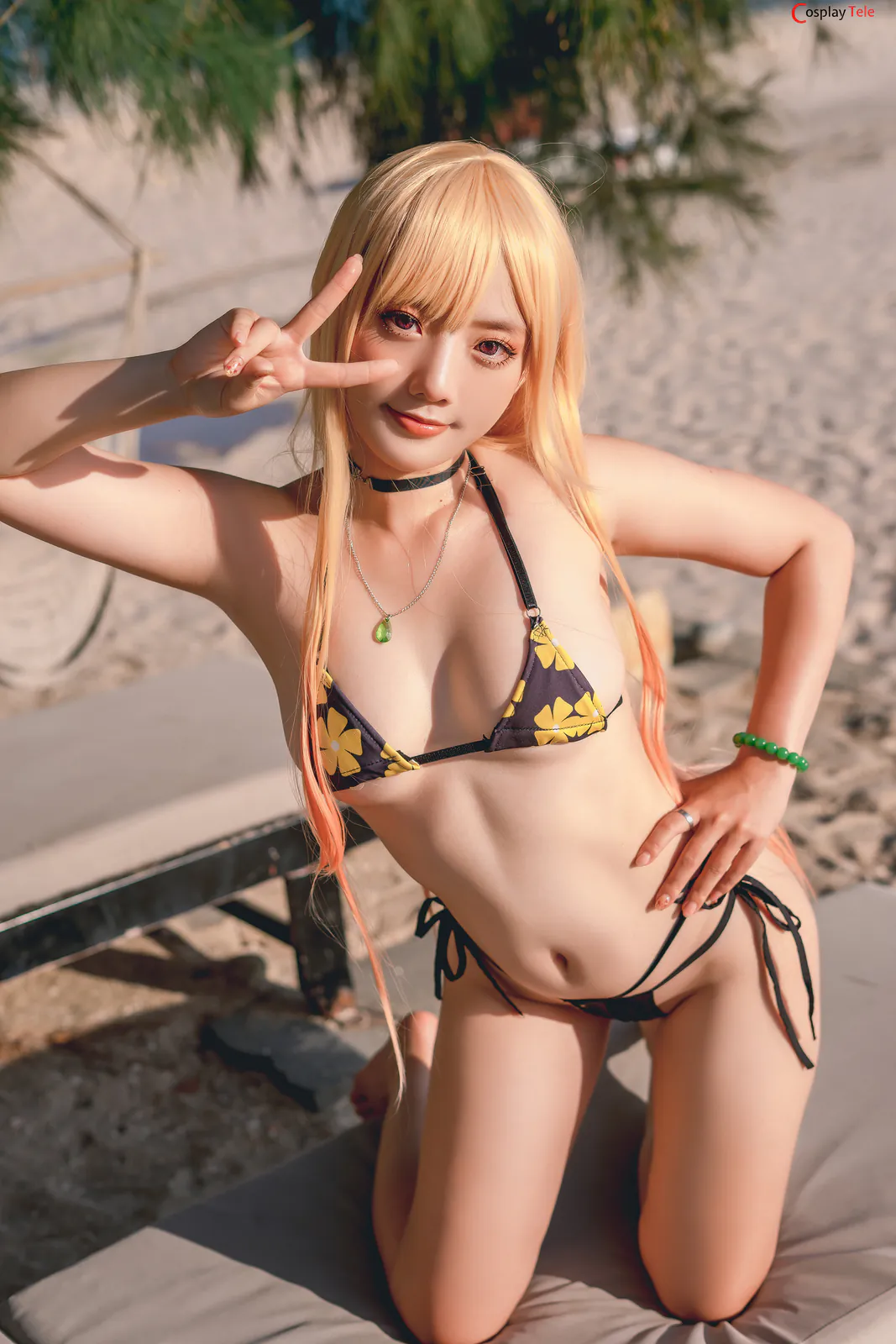 Messie Huang cosplay Marin Kitagawa 17
