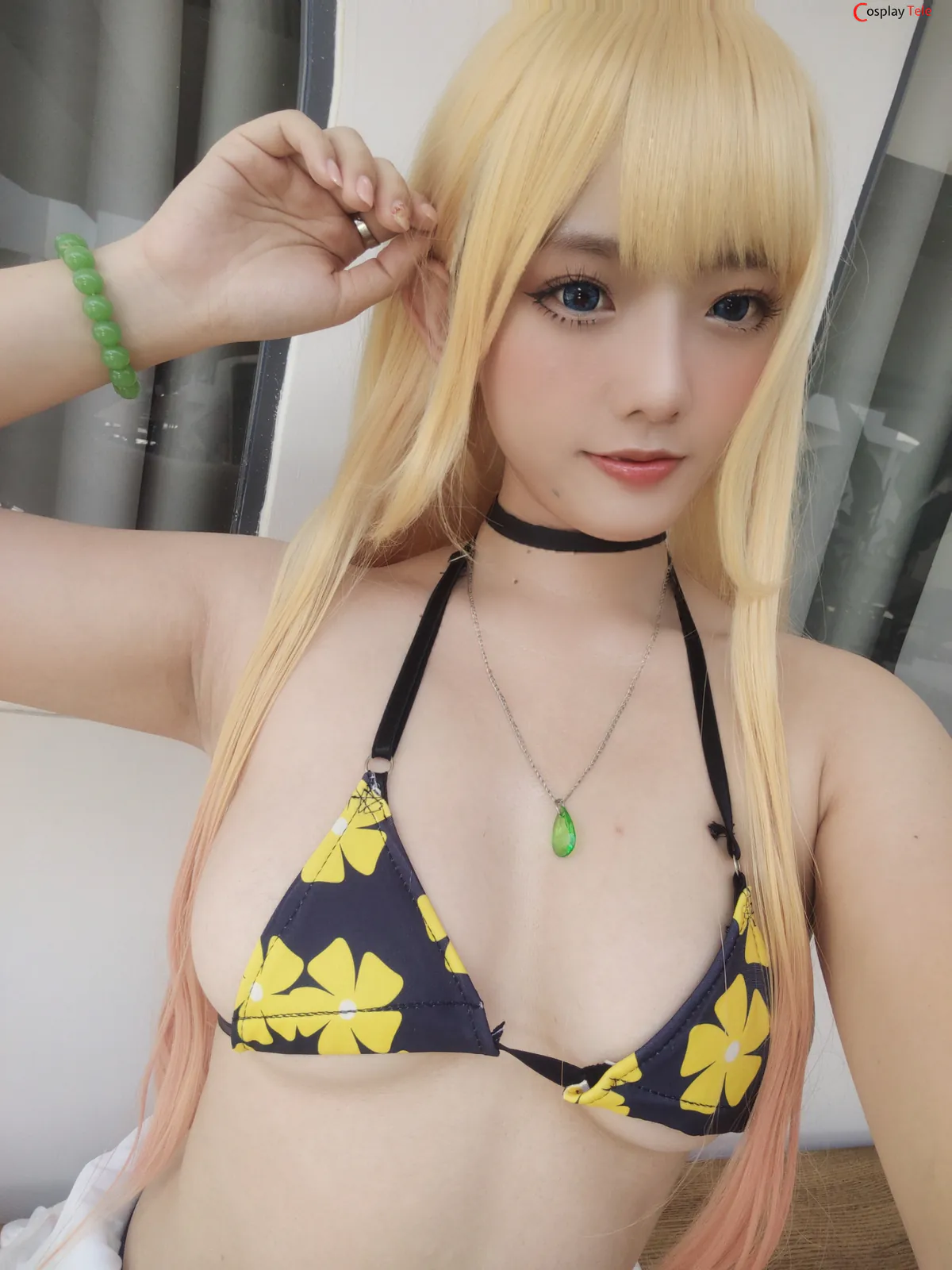 Messie Huang cosplay Marin Kitagawa 22