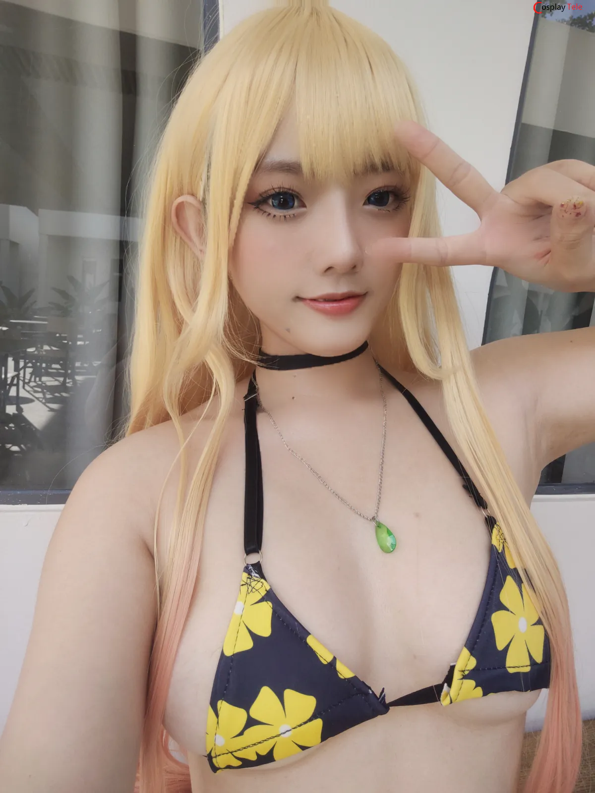 Messie Huang cosplay Marin Kitagawa 23