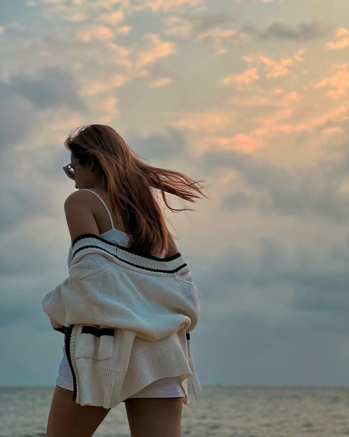 Khả Như bikini 27