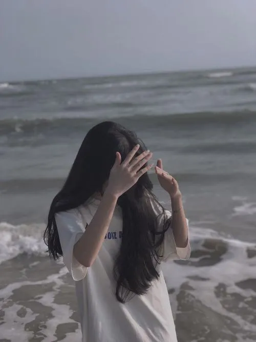 Ảnh Che Mặt Con Gái Avatar Cute 70