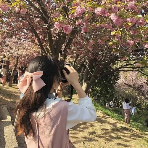 Ảnh Che Mặt Con Gái Avatar Cute 1