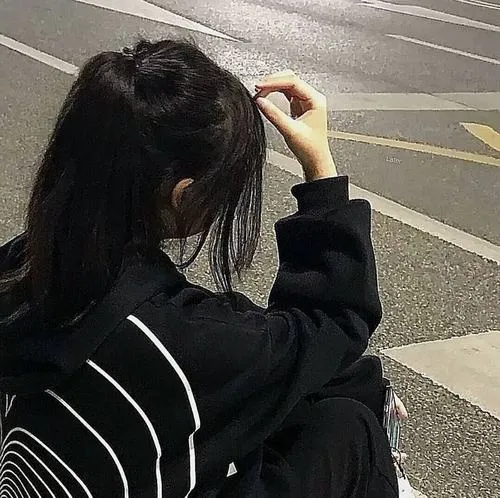 Ảnh Che Mặt Con Gái Avatar Cute 7