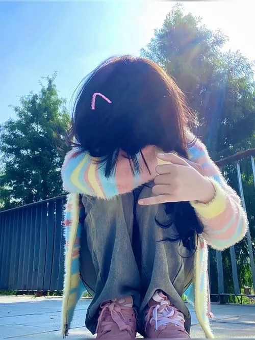 Ảnh Che Mặt Con Gái Avatar Cute 11