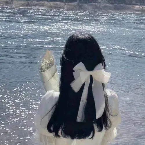 Ảnh Che Mặt Con Gái Avatar Cute 22