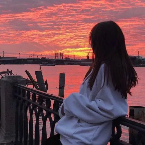 Ảnh Che Mặt Con Gái Avatar Cute 36