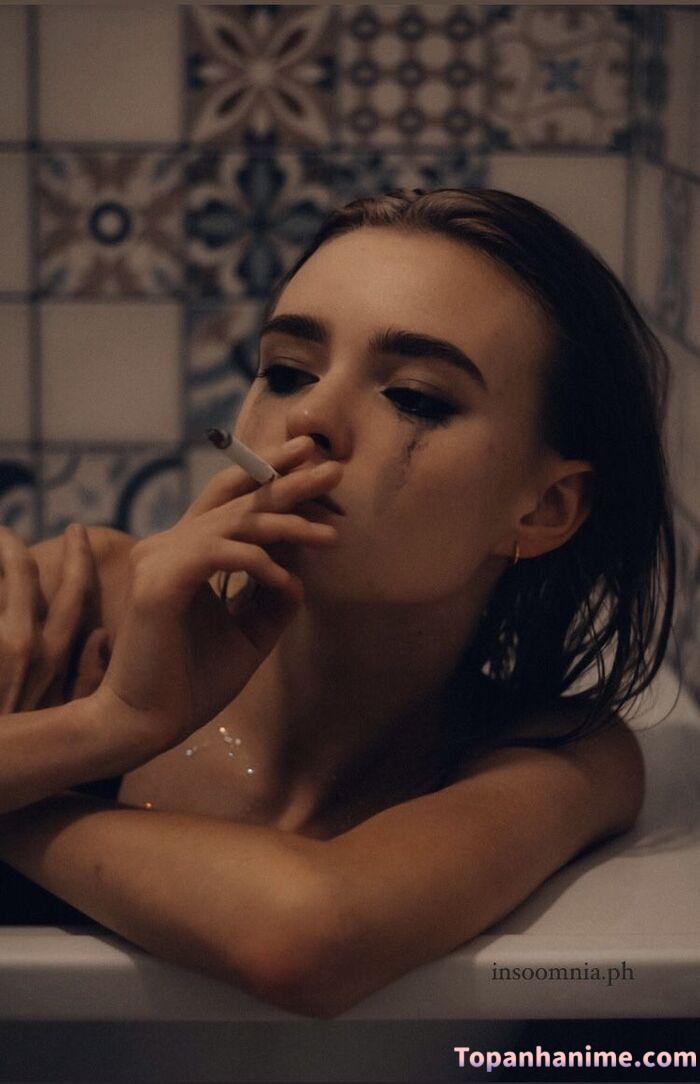 ảnh con gái hút thuốc 17