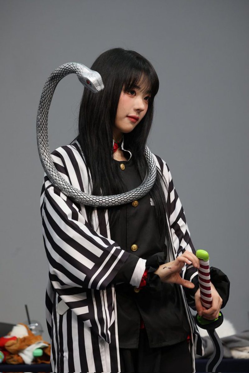 Ảnh cosplay Obanai 18