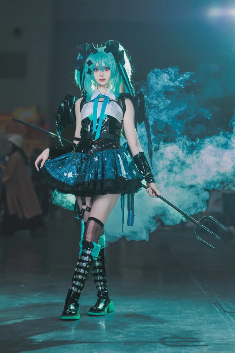 ảnh cosplay Miku Nakano 1