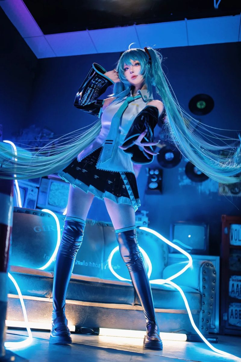 ảnh cosplay Miku Nakano 27