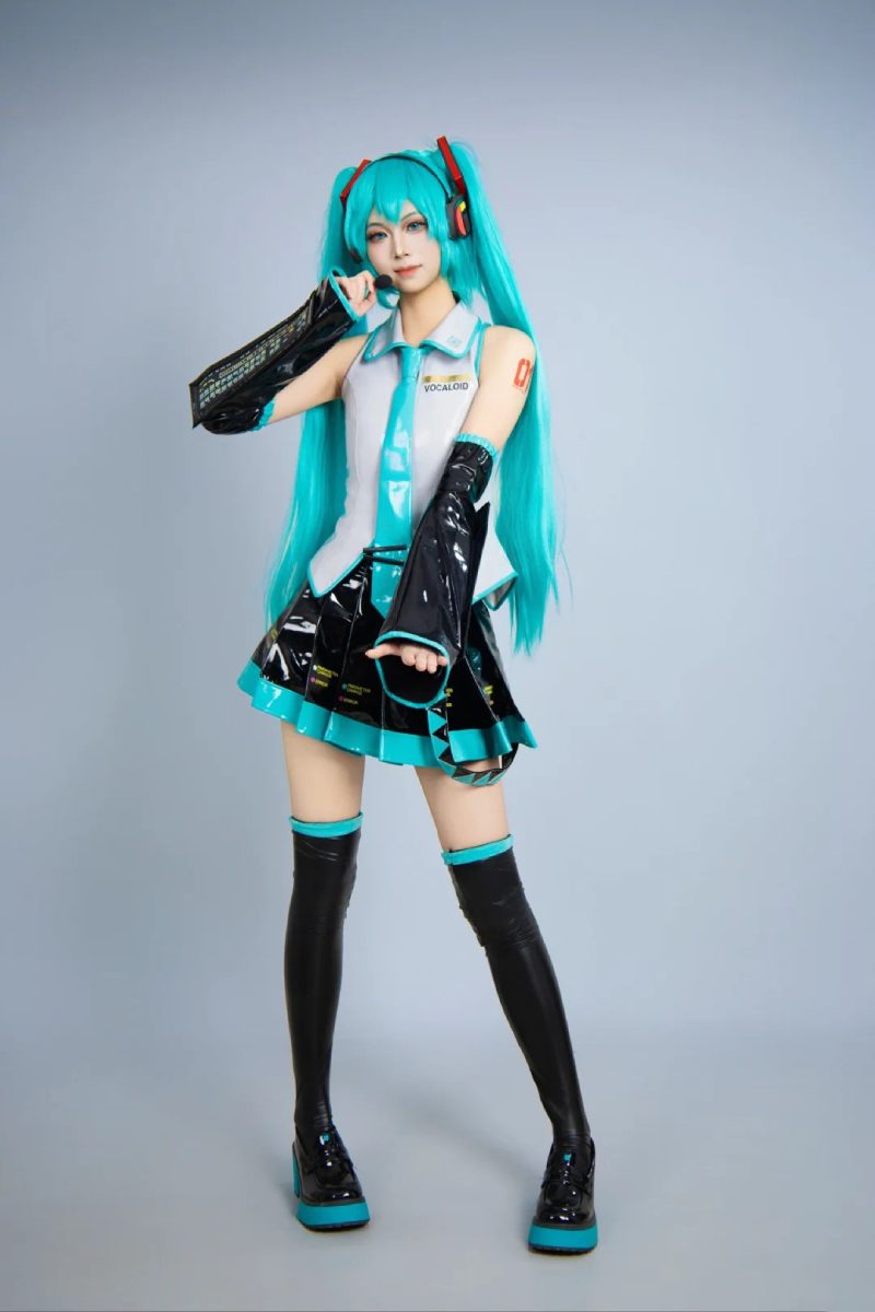 ảnh cosplay Miku Nakano 28