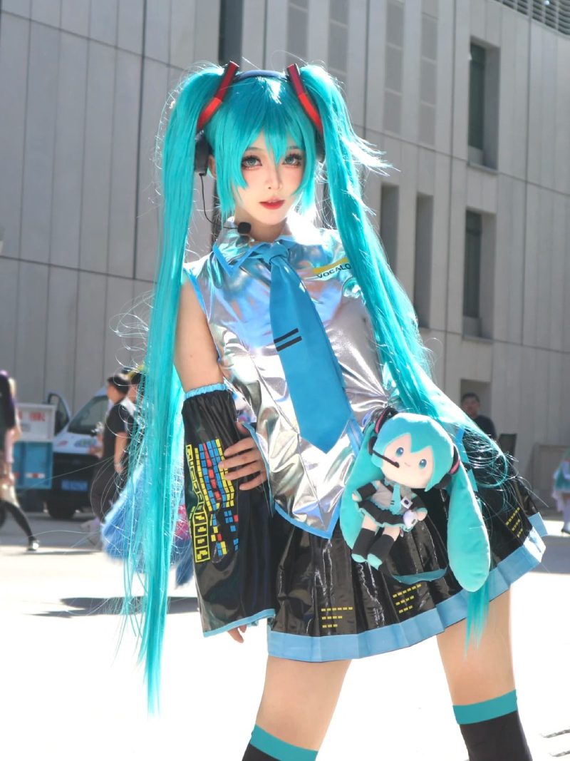 ảnh cosplay Miku Nakano 37