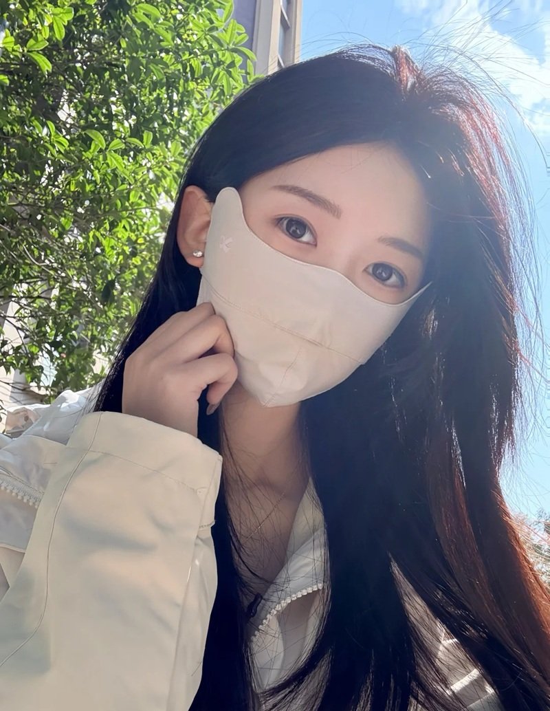 ảnh gái đẹp che mặt 27