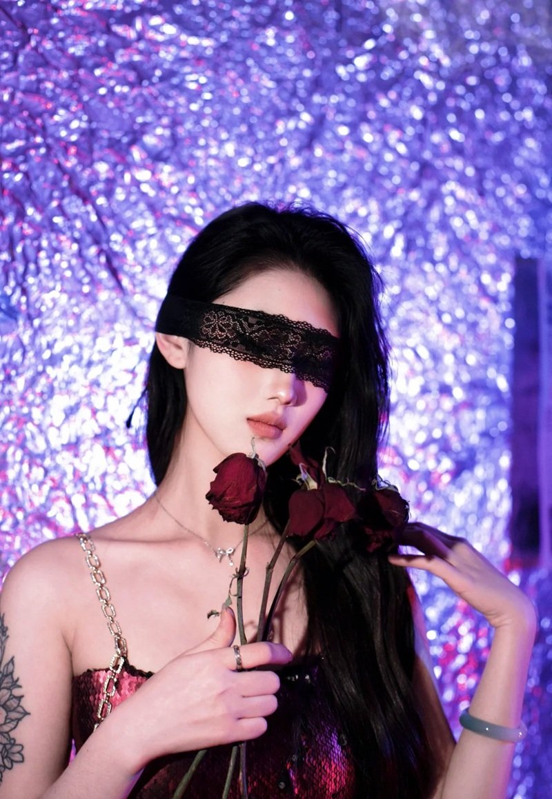 ảnh gái đẹp che mặt 31