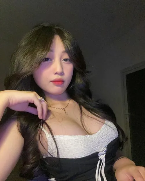 Ảnh Gái Xinh Vú To Ngực Bự 106