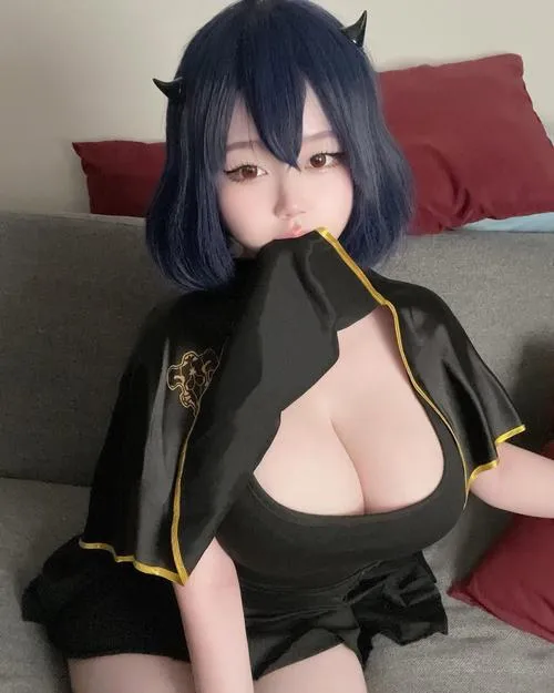 Ảnh Gái Xinh Vú To Ngực Bự 110