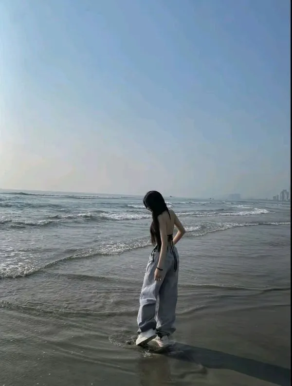 Ảnh Gái Đi Biển Che Mặt 9