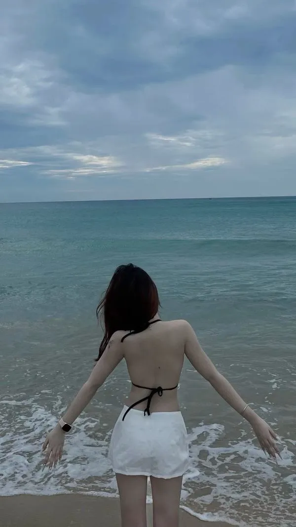 Ảnh Gái Đi Biển Che Mặt 18