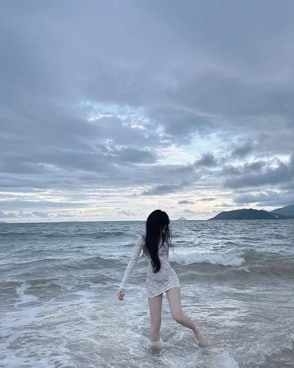 Ảnh Gái Đi Biển Che Mặt 37