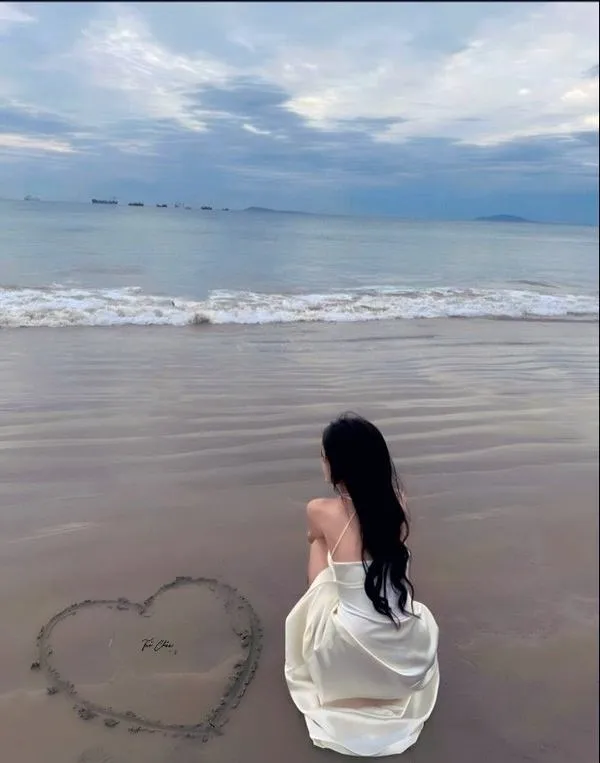 Ảnh Gái Đi Biển Che Mặt 4