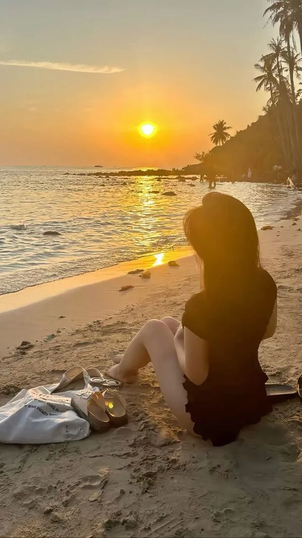 Ảnh Gái Đi Biển Che Mặt 65