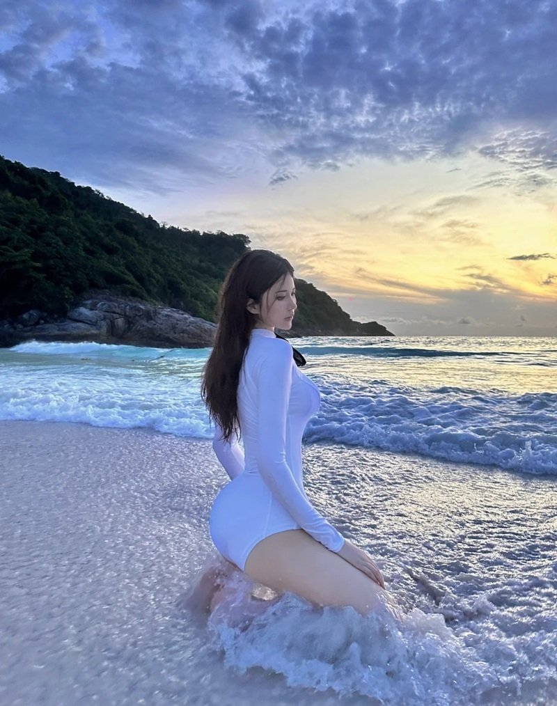 ảnh gái Trung Quốc mặc bikini 24