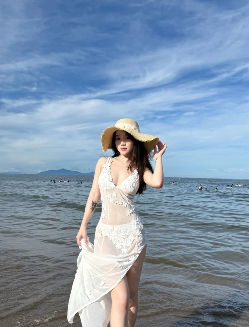 ảnh gái Trung Quốc mặc bikini 30