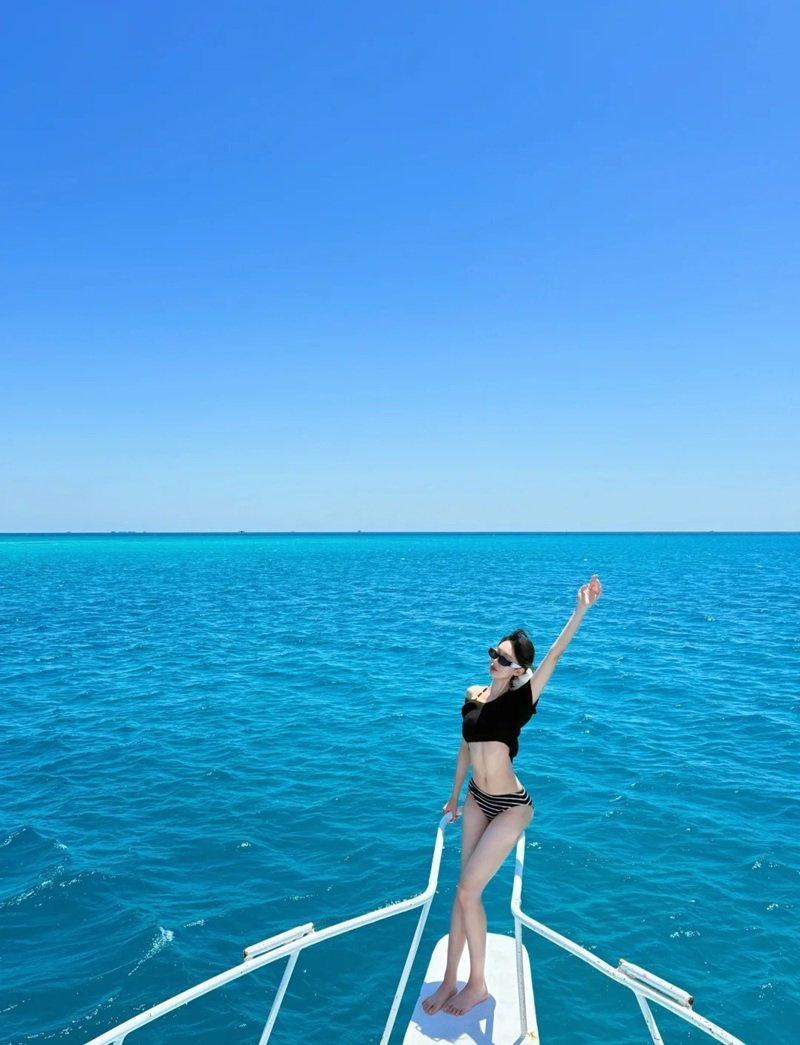 ảnh gái Trung Quốc mặc bikini 36