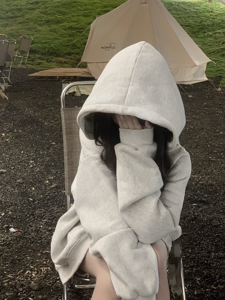 Ảnh gái xinh che mặt 7