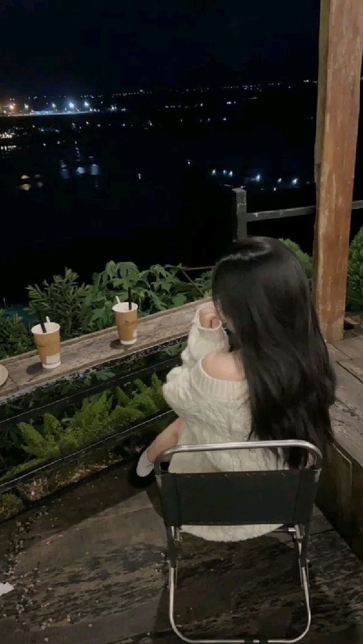 Ảnh gái xinh che mặt 6