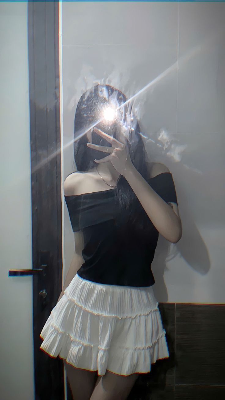 Ảnh gái xinh che mặt 16