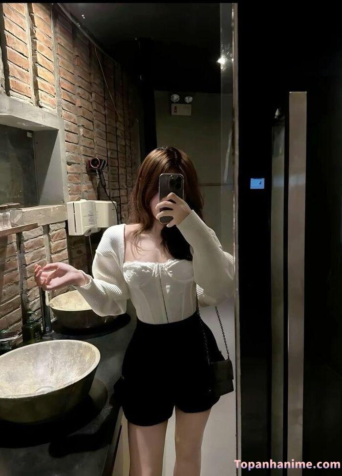 Ảnh gái xinh che mặt bằng điện thoại 46