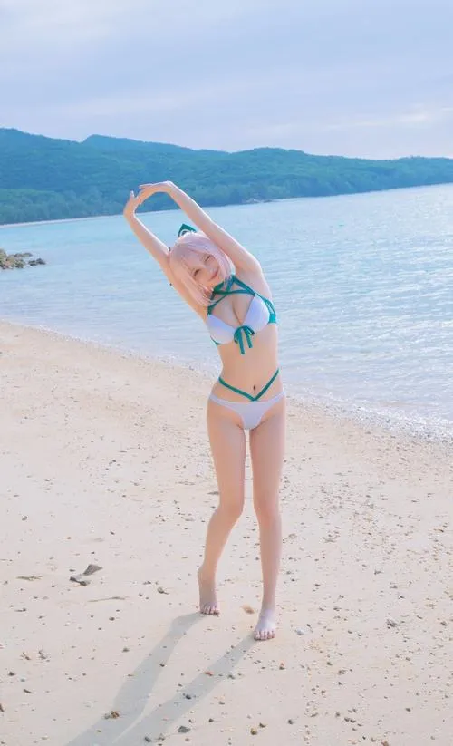 Ảnh Gái Xinh Cosplay Bikini sexy 47