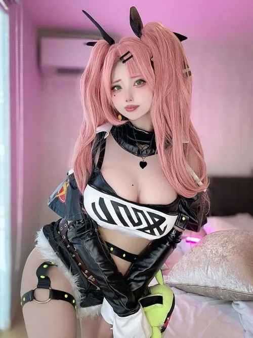 Ảnh Gái Xinh Cosplay Bikini sexy 17