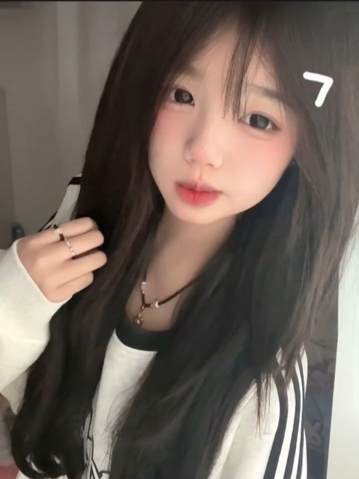 Hình Gái Xinh Dễ Thương 8