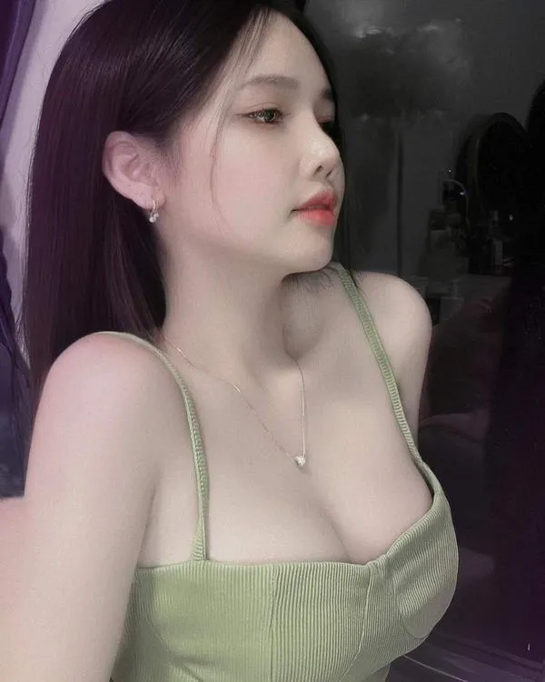 Ảnh Gái Xinh Khoe Ngực 41