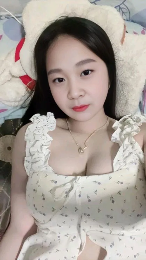 Ảnh Gái Xinh Vú To Ngực Bự 58